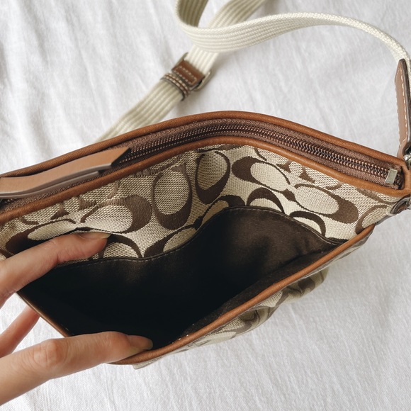 Coach shoulder / crossbody bag - Picture 4 of 13
